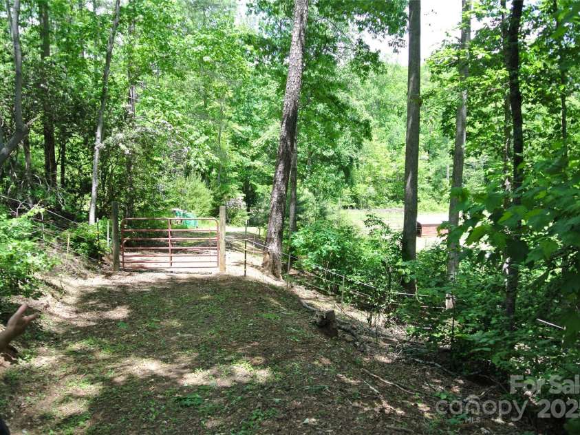 282 Chase Lane, Rutherfordton, NC 28139.  MLS# CAR4256745, YatesRealty ID 11610. 