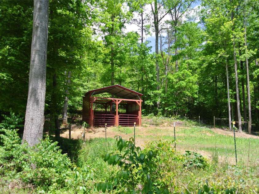 282 Chase Lane, Rutherfordton, NC 28139.  MLS# CAR4256745, YatesRealty ID 11610. 