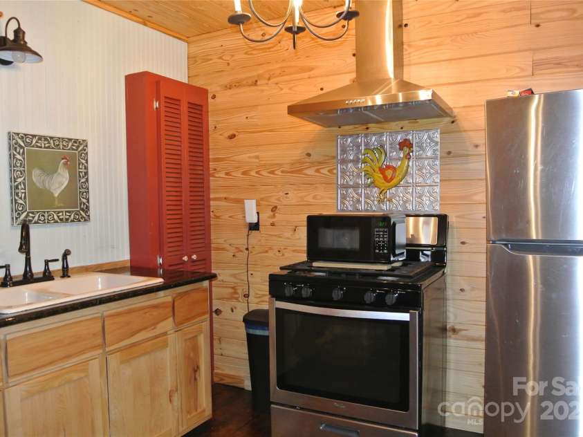 282 Chase Lane, Rutherfordton, NC 28139.  MLS# CAR4256745, YatesRealty ID 11610. 