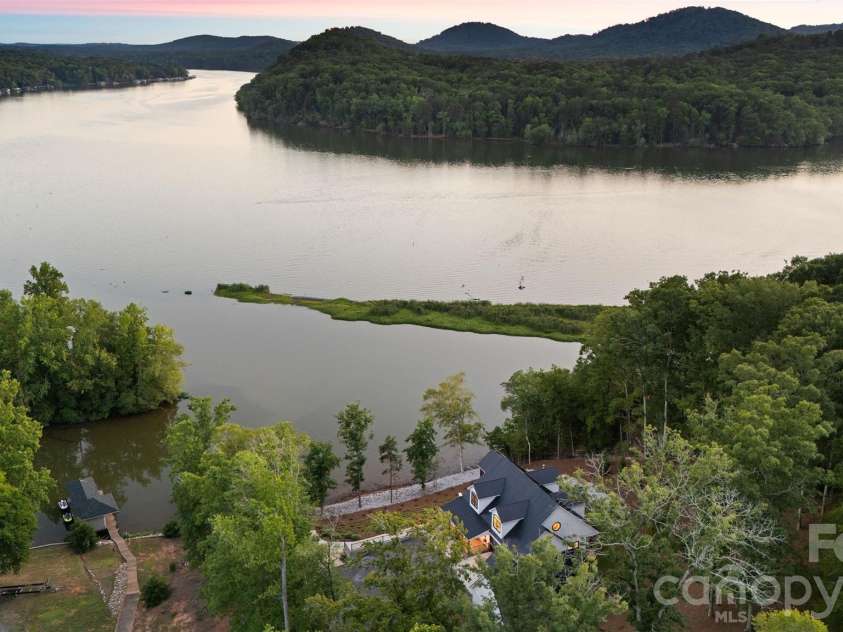 587 Carolina Drive, Troy, NC 27371.  MLS# CAR4396332, YatesRealty ID 11611. 
