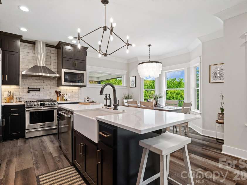 587 Carolina Drive, Troy, NC 27371.  MLS# CAR4396332, YatesRealty ID 11611. 