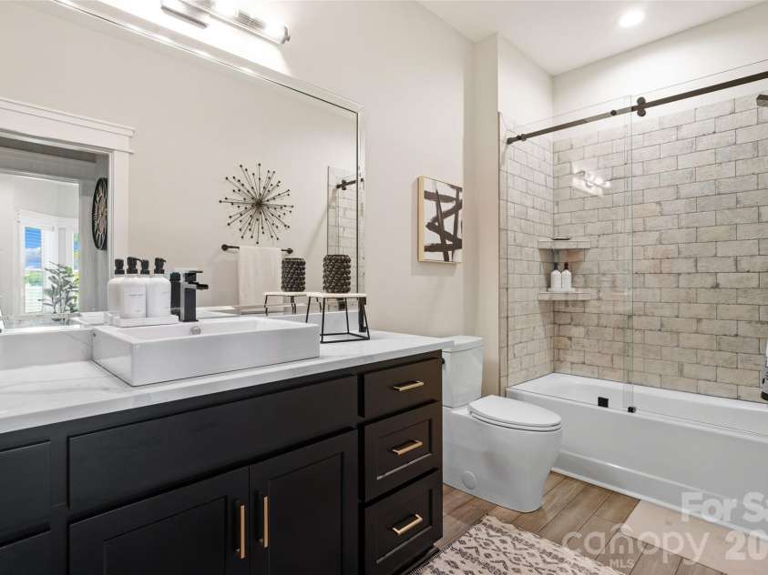 587 Carolina Drive, Troy, NC 27371.  MLS# CAR4396332, YatesRealty ID 11611. 