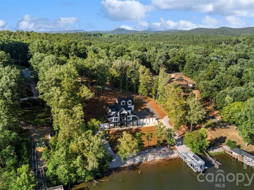 587 Carolina Drive, Troy, NC 27371.  MLS# CAR4396332, YatesRealty ID 11611. 