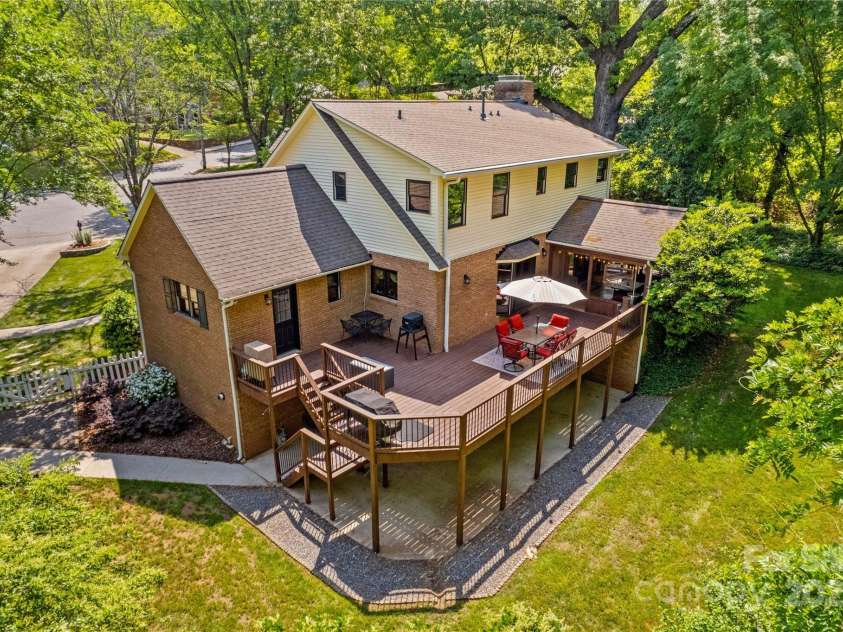 341 Mulberry Street, Statesville, NC 28677.  MLS# CAR4255510, YatesRealty ID 11613. 