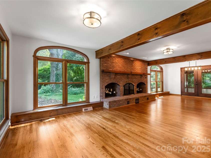 341 Mulberry Street, Statesville, NC 28677.  MLS# CAR4294952, YatesRealty ID 11613. 