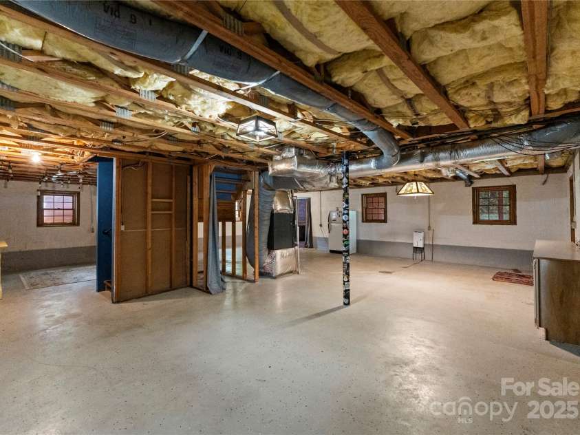 341 Mulberry Street, Statesville, NC 28677.  MLS# CAR4294952, YatesRealty ID 11613. Basement