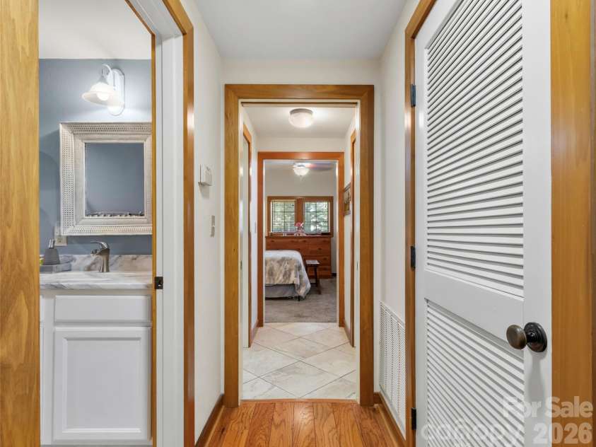 61 Creekside Way, Burnsville, NC 28714.  MLS# CAR4350078, YatesRealty ID 11613. 