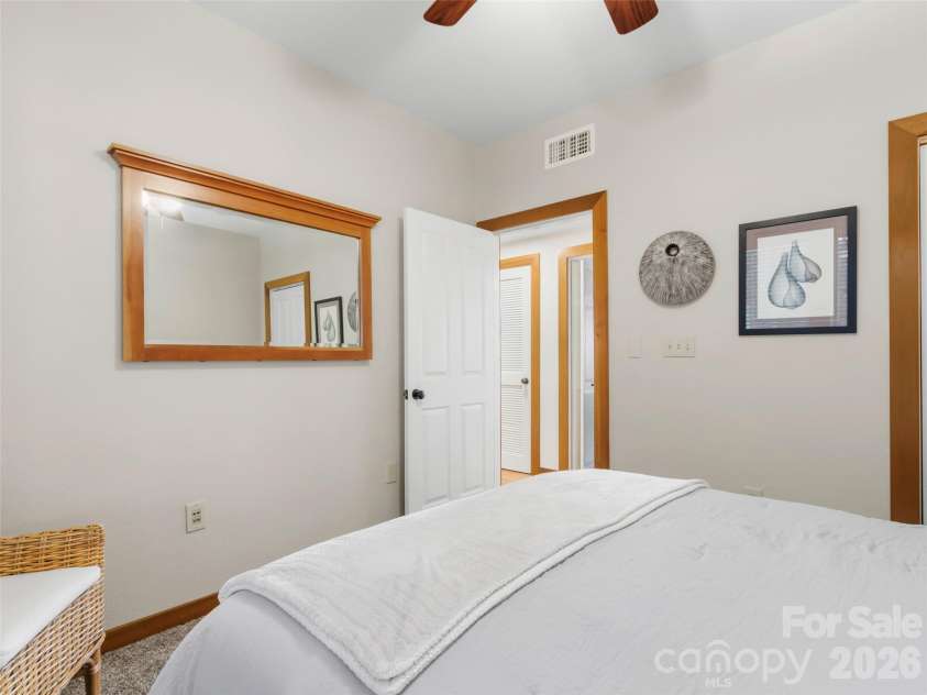 61 Creekside Way, Burnsville, NC 28714.  MLS# CAR4350078, YatesRealty ID 11613. 