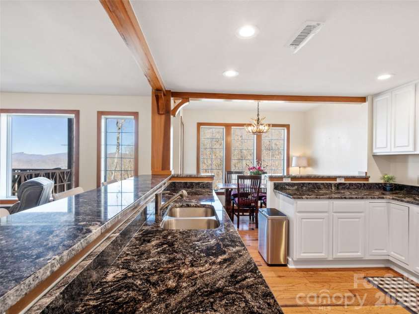 61 Creekside Way, Burnsville, NC 28714.  MLS# CAR4359230, YatesRealty ID 11613. 