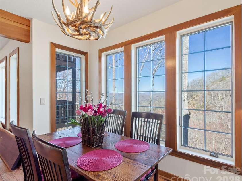 61 Creekside Way, Burnsville, NC 28714.  MLS# CAR4359230, YatesRealty ID 11613. 