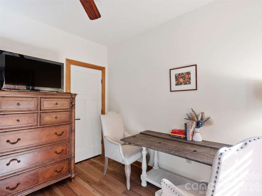 61 Creekside Way, Burnsville, NC 28714.  MLS# CAR4359230, YatesRealty ID 11613. 