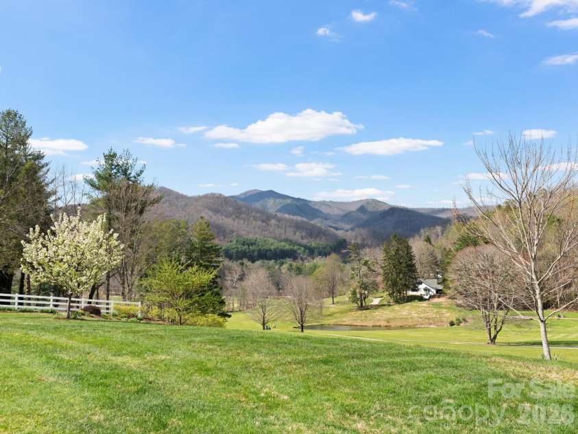 223 Fairway Terrace, Canton, NC 28716.  MLS# CAR4359000, YatesRealty ID 11614. Cold Mountain