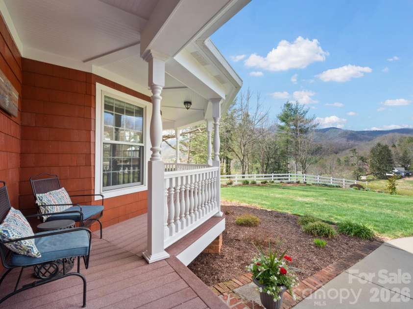223 Fairway Terrace, Canton, NC 28716.  MLS# CAR4359000, YatesRealty ID 11614. Front Porch