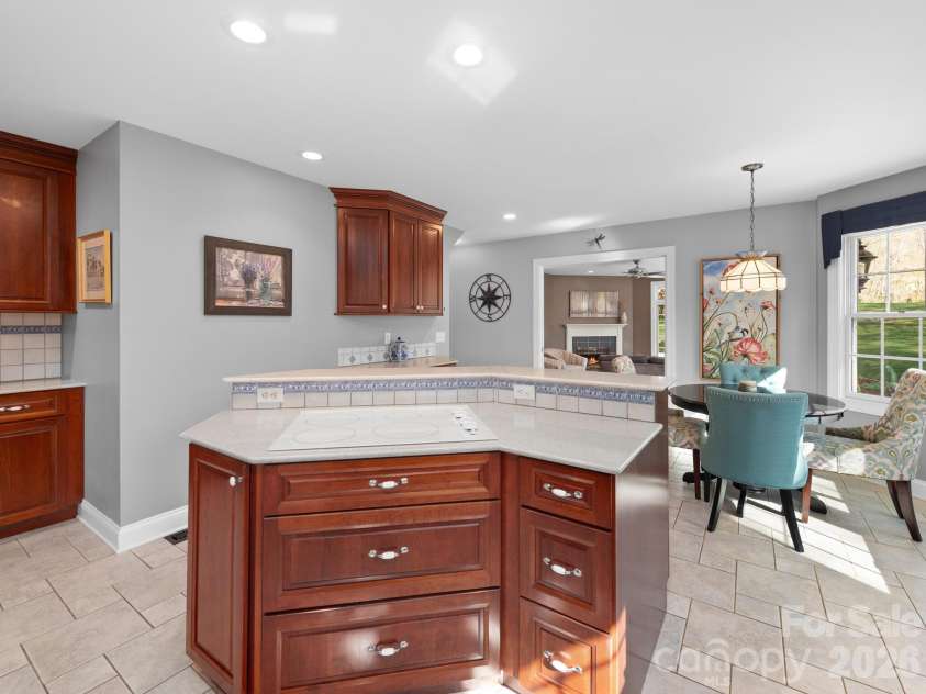 223 Fairway Terrace, Canton, NC 28716.  MLS# CAR4359000, YatesRealty ID 11614. Kitchen