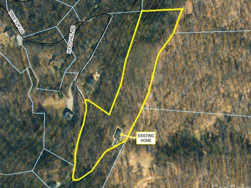 415 Treetop Lane, Waynesville, NC 28785.  MLS# CAR4360054, YatesRealty ID 11615. 