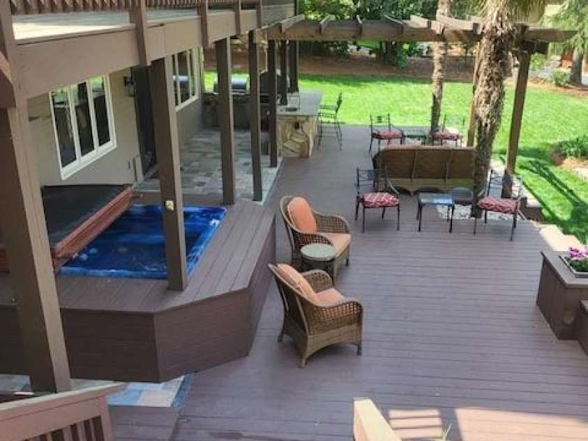 377 Riverwood Road, Mooresville, NC 28117.  MLS# CAR4192992, YatesRealty ID 11616. So many areas to be entertained here! Everything freshly painted and in excellent condition!