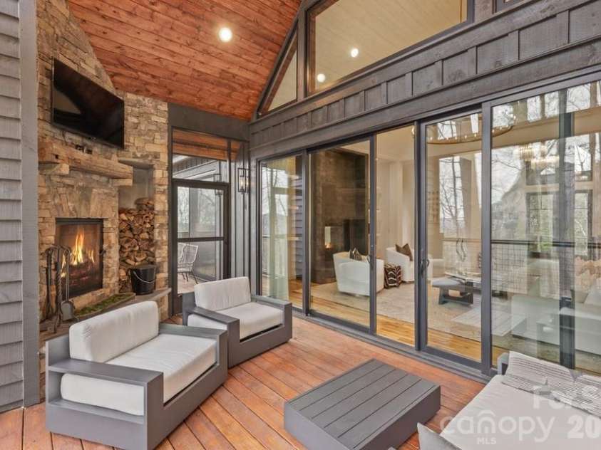 692 Lost Trail, Highlands, NC 28741.  MLS# CAR4360852, YatesRealty ID 11617. 