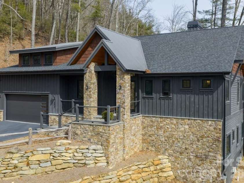 692 Lost Trail, Highlands, NC 28741.  MLS# CAR4360852, YatesRealty ID 11617. Front Elevation