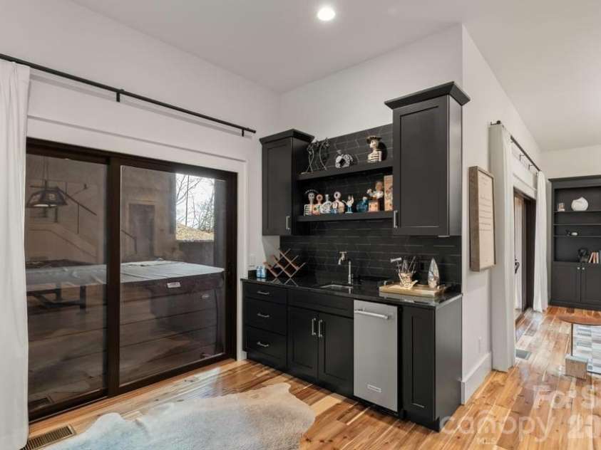 692 Lost Trail, Highlands, NC 28741.  MLS# CAR4360852, YatesRealty ID 11617. Hot Tub