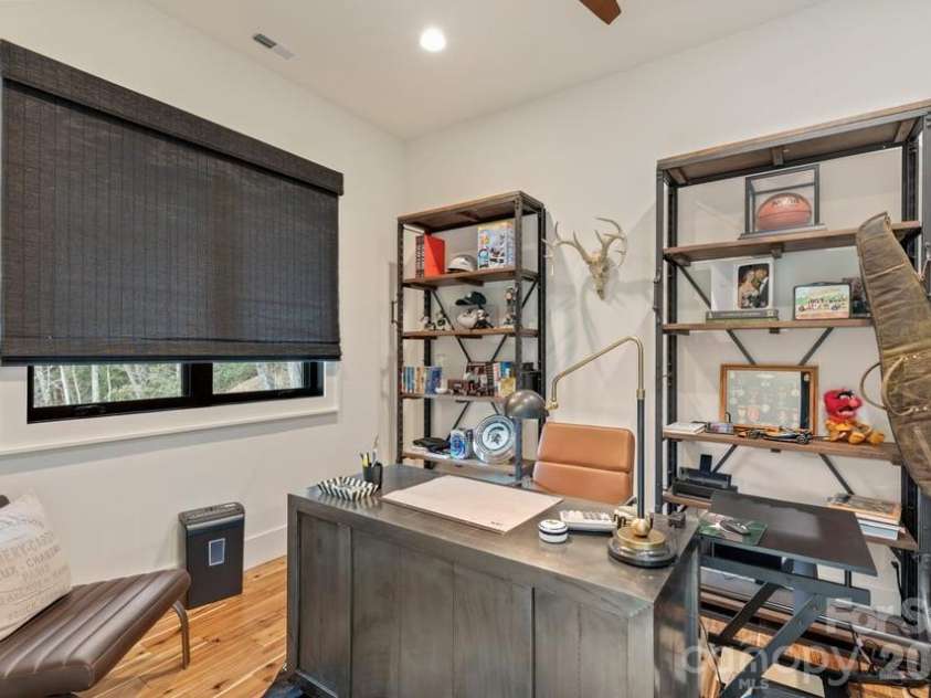 692 Lost Trail, Highlands, NC 28741.  MLS# CAR4360852, YatesRealty ID 11617. Office on the Main Level