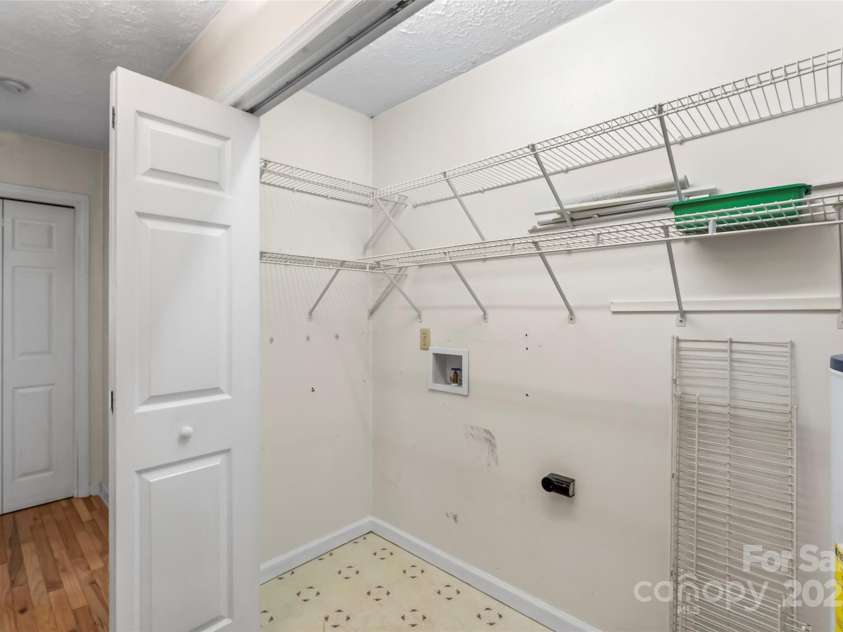 6562 Gingercake Road, Newland, NC 28657.  MLS# CAR4254540, YatesRealty ID 11618. 