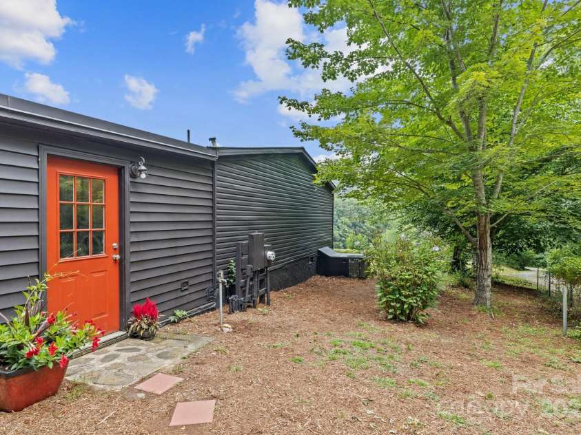 8252 Holbert Cove Road, Saluda, NC 28773.  MLS# CAR4257298, YatesRealty ID 11619. 