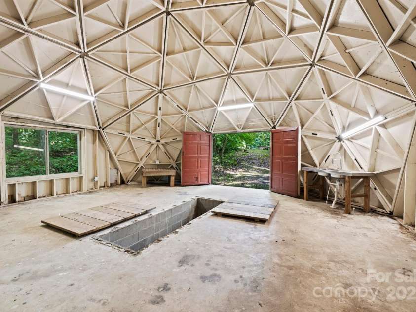 8252 Holbert Cove Road, Saluda, NC 28773.  MLS# CAR4257298, YatesRealty ID 11619. 