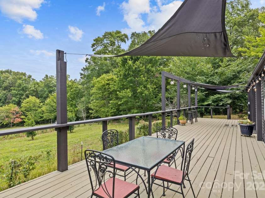 8252 Holbert Cove Road, Saluda, NC 28773.  MLS# CAR4257298, YatesRealty ID 11619. 