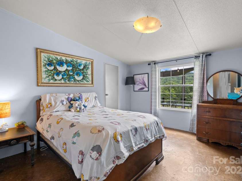 8252 Holbert Cove Road, Saluda, NC 28773.  MLS# CAR4257298, YatesRealty ID 11619. 