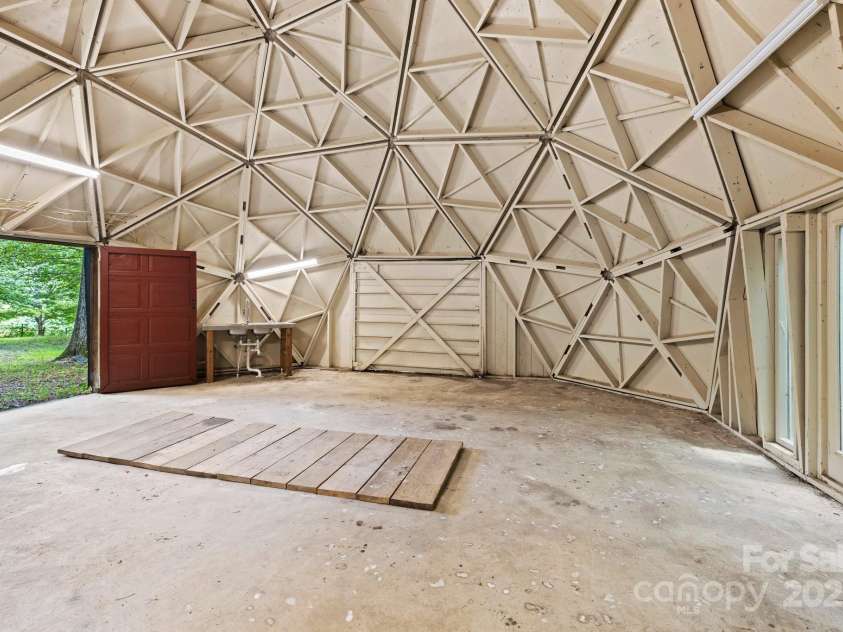 8252 Holbert Cove Road, Saluda, NC 28773.  MLS# CAR4257298, YatesRealty ID 11619. 