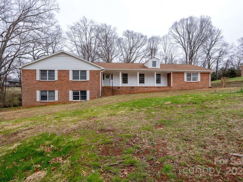 107 Myrtle Avenue, China Grove, NC 28023.  MLS# CAR4225002, YatesRealty ID 11620. 