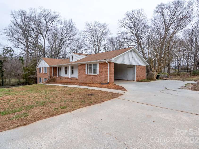 107 Myrtle Avenue, China Grove, NC 28023.  MLS# CAR4225002, YatesRealty ID 11620. 