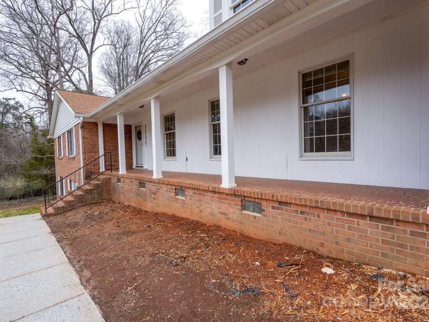 107 Myrtle Avenue, China Grove, NC 28023.  MLS# CAR4225002, YatesRealty ID 11620. 