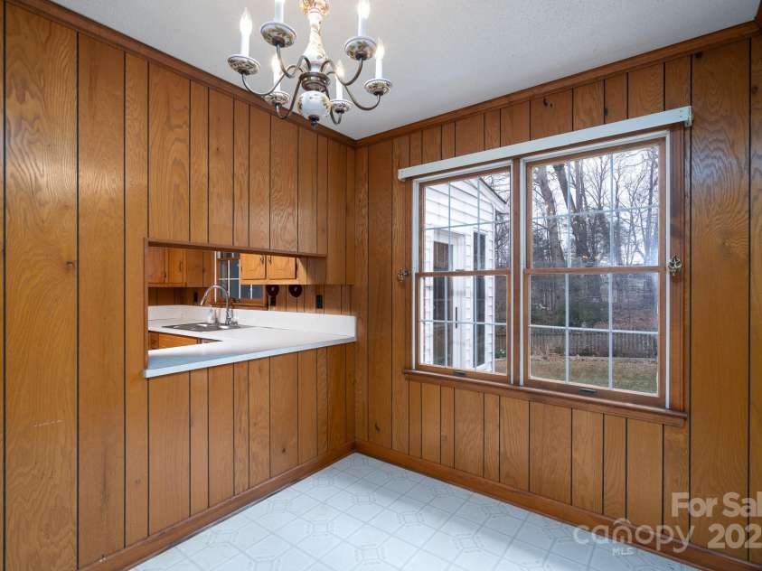 107 Myrtle Avenue, China Grove, NC 28023.  MLS# CAR4225002, YatesRealty ID 11620. Breakfast Area