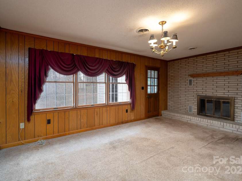 107 Myrtle Avenue, China Grove, NC 28023.  MLS# CAR4225002, YatesRealty ID 11620. Den