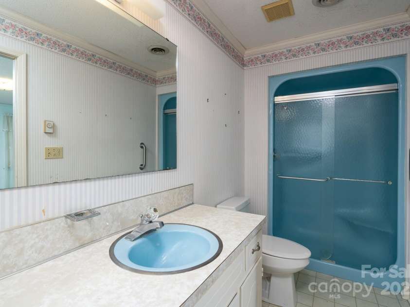 107 Myrtle Avenue, China Grove, NC 28023.  MLS# CAR4225002, YatesRealty ID 11620. Primary  Bathroom