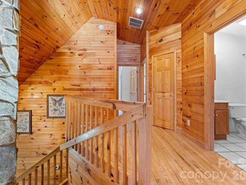 44 Ellistone Court, Sylva, NC 28779.  MLS# CAR4361873, YatesRealty ID 11620. 