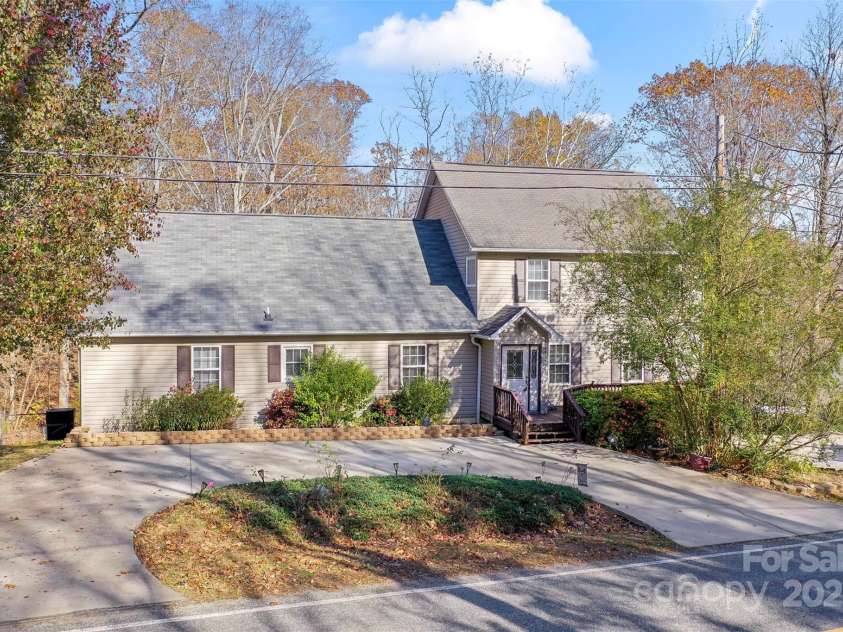 1101 Warf Road, Lexington, NC 27292.  MLS# CAR4207054, YatesRealty ID 11621. 