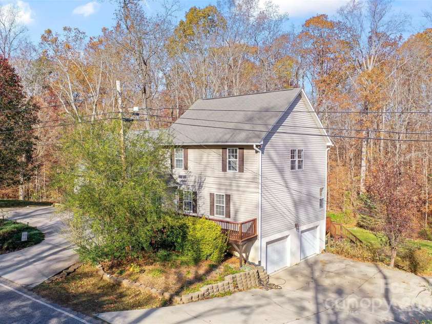 1101 Warf Road, Lexington, NC 27292.  MLS# CAR4207054, YatesRealty ID 11621. 