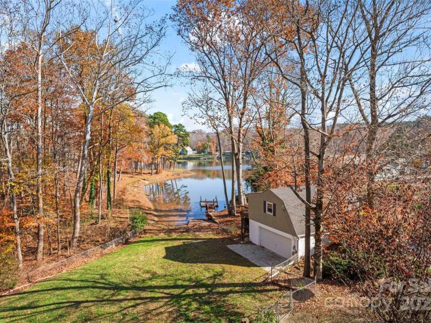 1101 Warf Road, Lexington, NC 27292.  MLS# CAR4207054, YatesRealty ID 11621. 