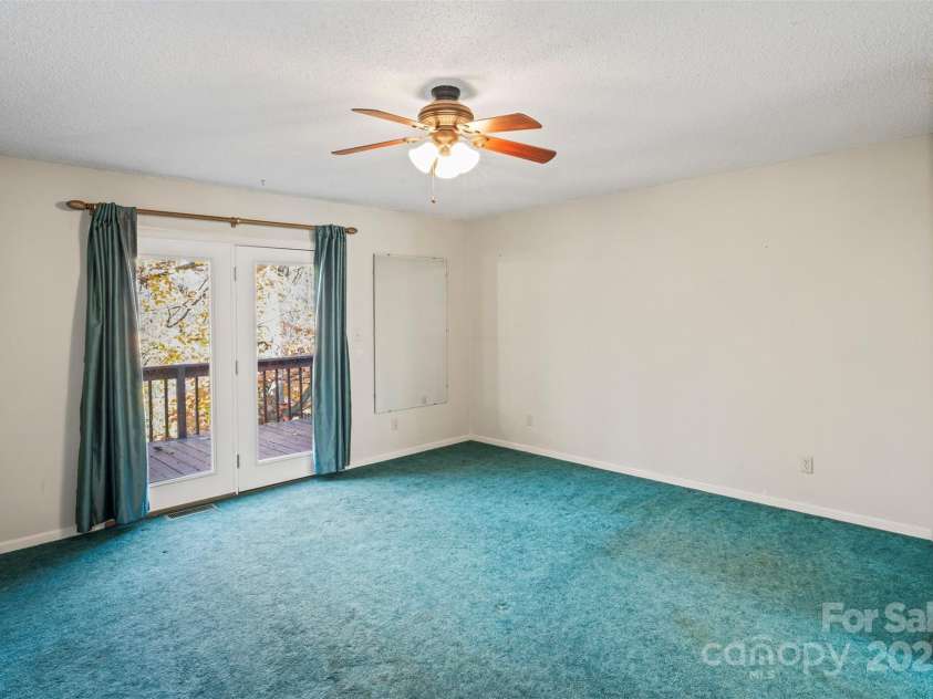 1101 Warf Road, Lexington, NC 27292.  MLS# CAR4207054, YatesRealty ID 11621. 