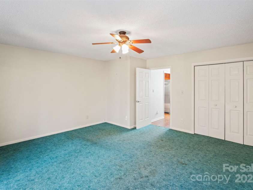 1101 Warf Road, Lexington, NC 27292.  MLS# CAR4207054, YatesRealty ID 11621. 