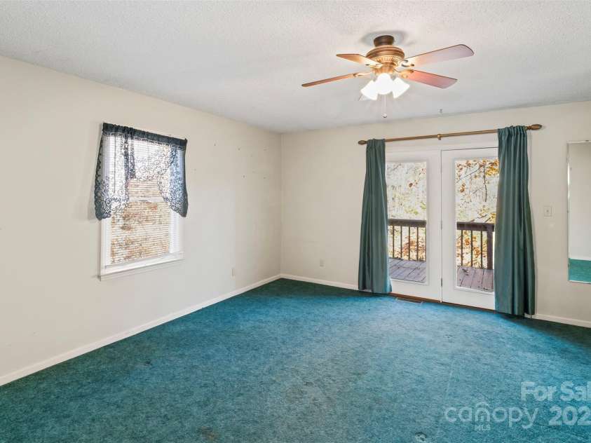 1101 Warf Road, Lexington, NC 27292.  MLS# CAR4207054, YatesRealty ID 11621. 