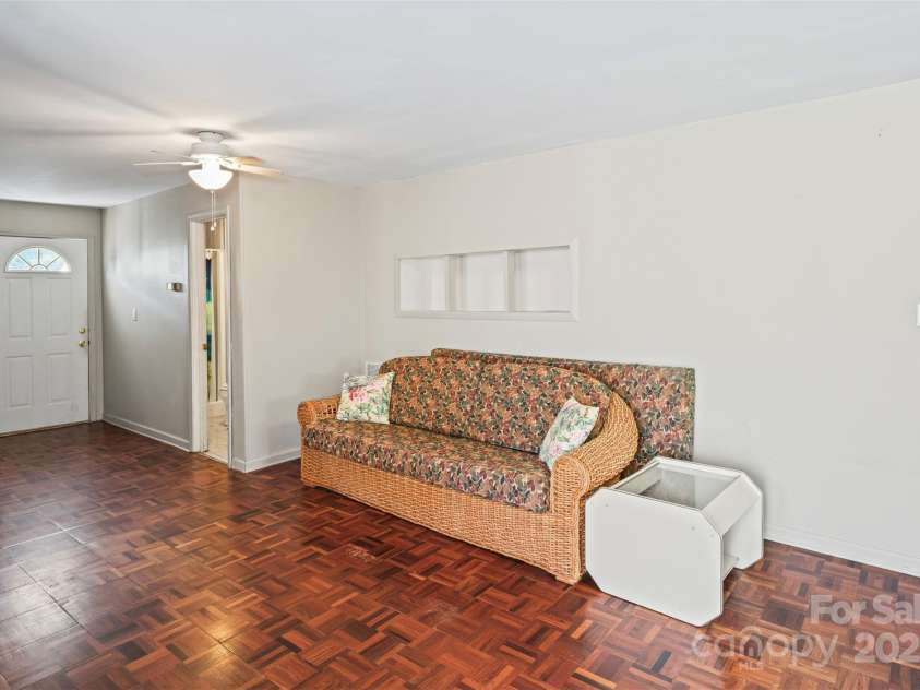 1101 Warf Road, Lexington, NC 27292.  MLS# CAR4207054, YatesRealty ID 11621. 