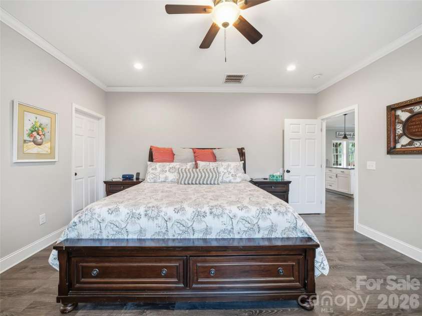 111 Wipprecht Drive, Spruce Pine, NC 28777.  MLS# CAR4361274, YatesRealty ID 11623. 