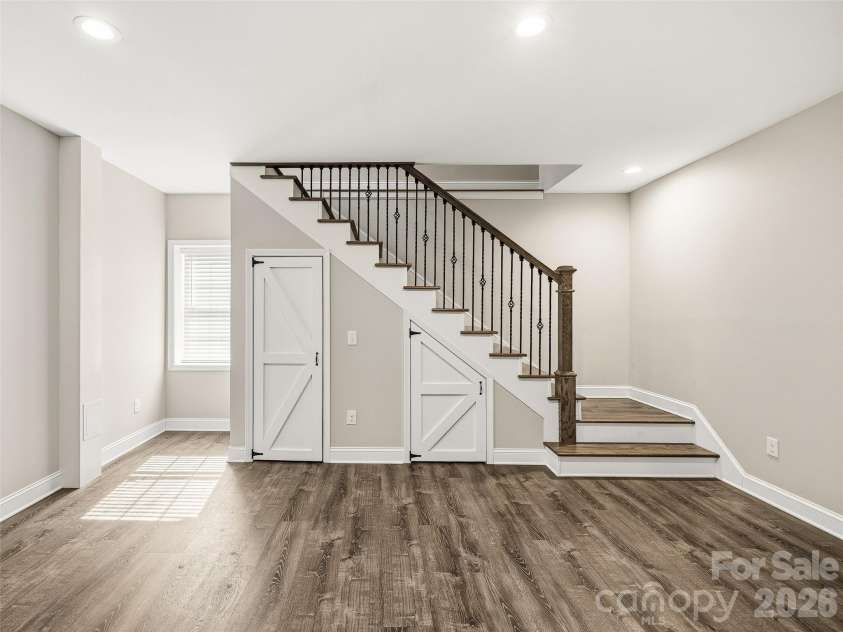 111 Wipprecht Drive, Spruce Pine, NC 28777.  MLS# CAR4361274, YatesRealty ID 11623. 