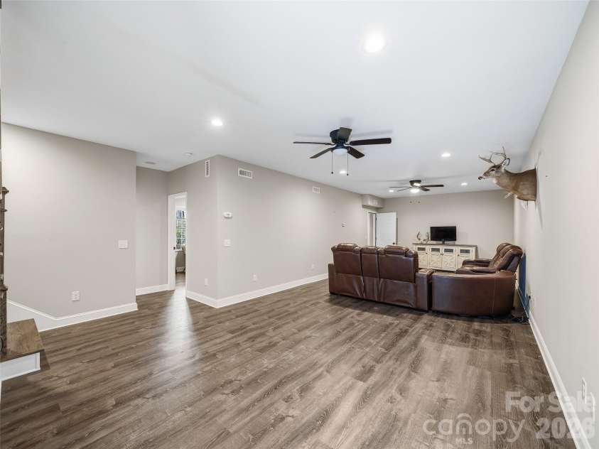 111 Wipprecht Drive, Spruce Pine, NC 28777.  MLS# CAR4361274, YatesRealty ID 11623. 