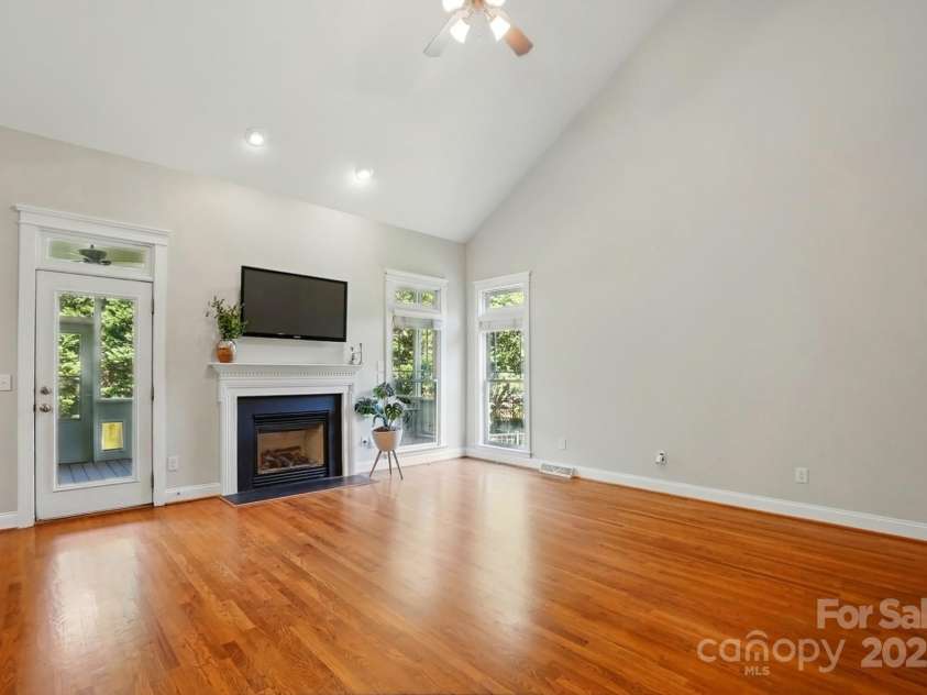 8008 Battersea Court, Waxhaw, NC 28173.  MLS# CAR4235511, YatesRealty ID 11623. 