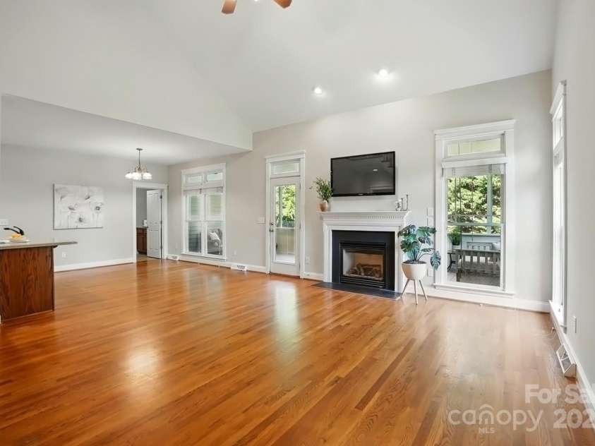 8008 Battersea Court, Waxhaw, NC 28173.  MLS# CAR4235511, YatesRealty ID 11623. 