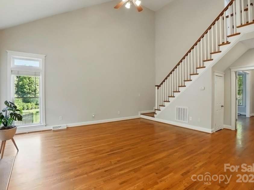 8008 Battersea Court, Waxhaw, NC 28173.  MLS# CAR4235511, YatesRealty ID 11623. 